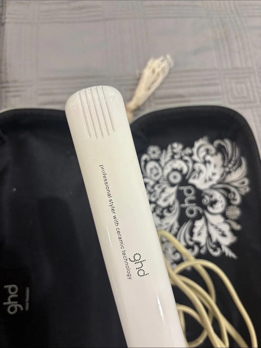 GHD straightener with original Hard Shell Case